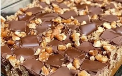 Caramel Chocolate Crunch Bars