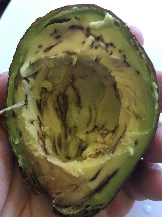 How to Tell If an Avocado Is Safe to Eat: The Ultimate Guide to Avoiding Waste (and Disappointment)