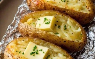 The Ultimate Guide to Baking the Perfect Potato: Crispy Skin, Fluffy Inside Every Time