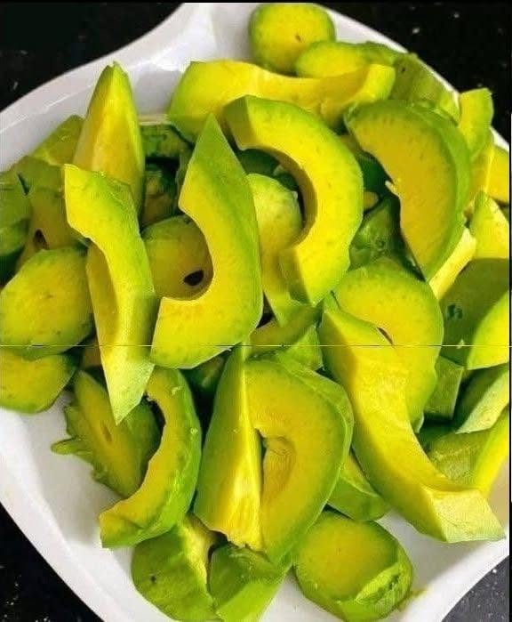 Doctors reveal that eating avocado causes… see more