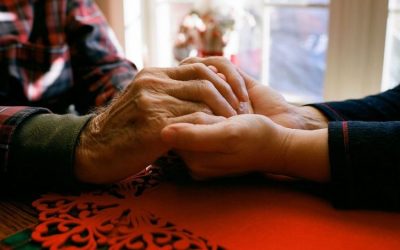 Before Dementia Sets In, Your Body Will Give You These 12 Early Warning Signs